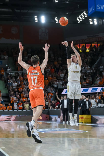 四支球队再 四支球队再